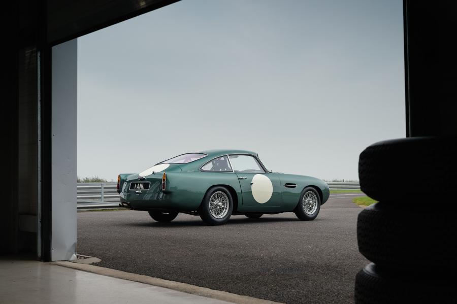  Aston Martin DB4 GT Continuation 2017 года  (WW) (фото 6 из 83)